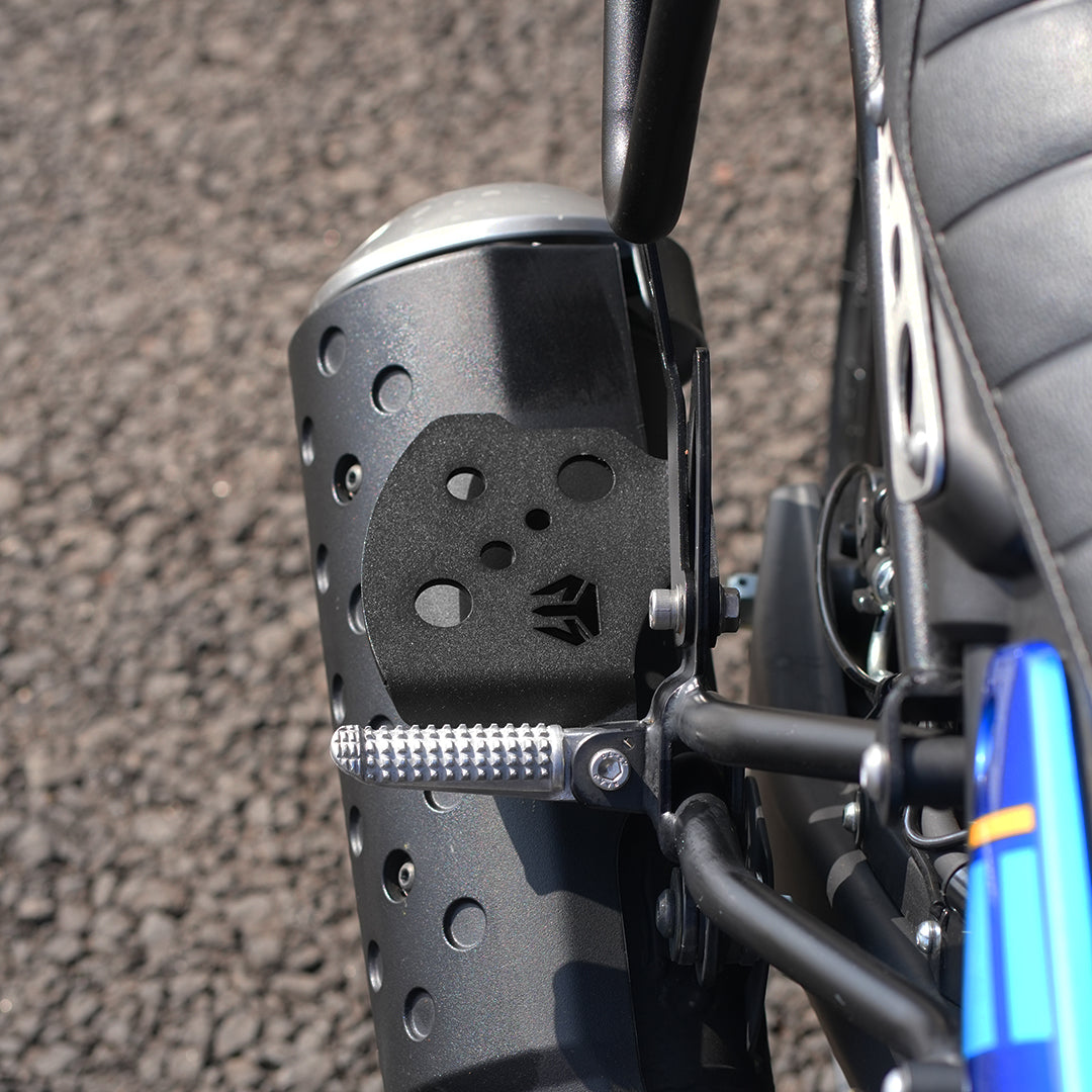 PILLON FOOTREST SET  FOR YAMAHA XSR 155