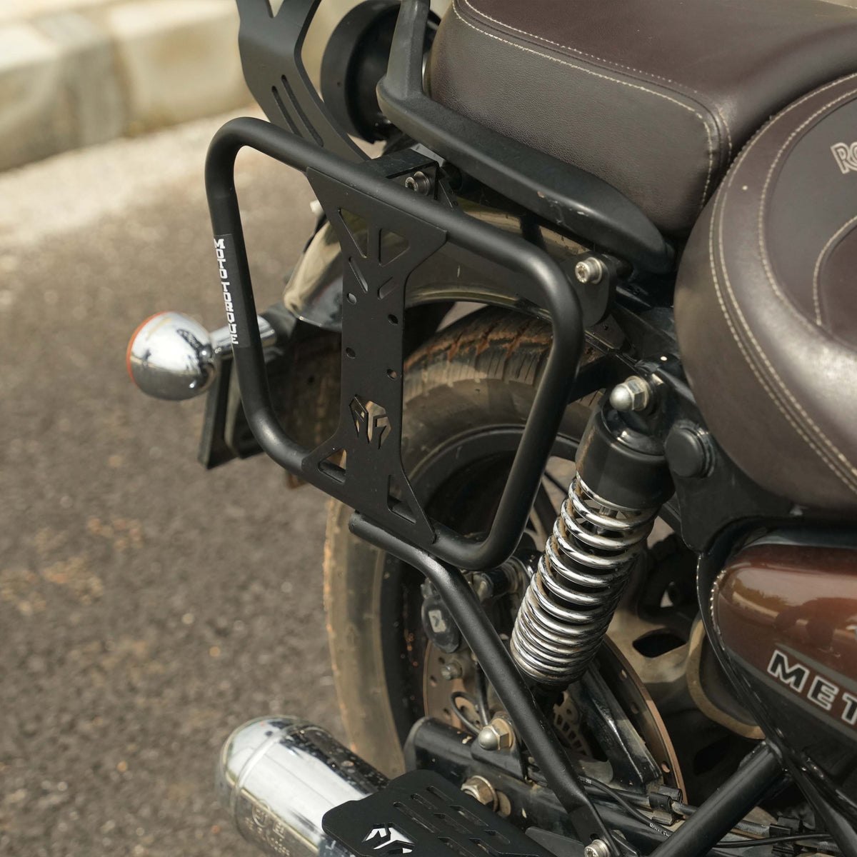 METEOR 350 - SADDLE STAY