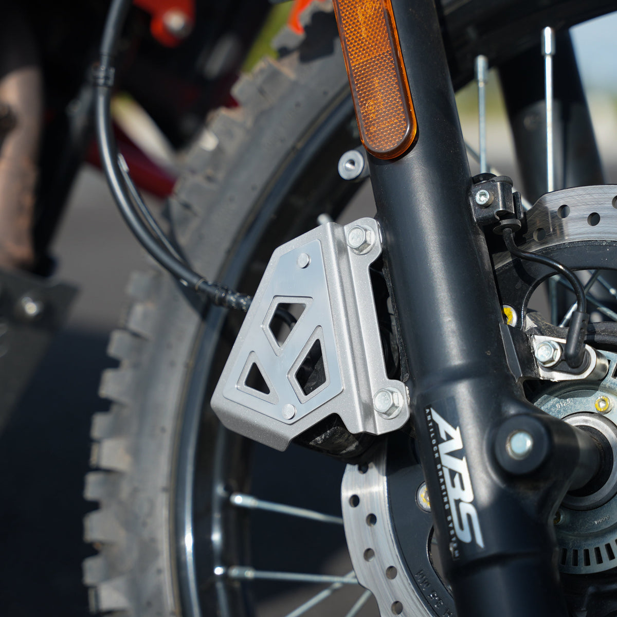 FRONT CALIPER GUARD SILVER FOR XPULSE 210